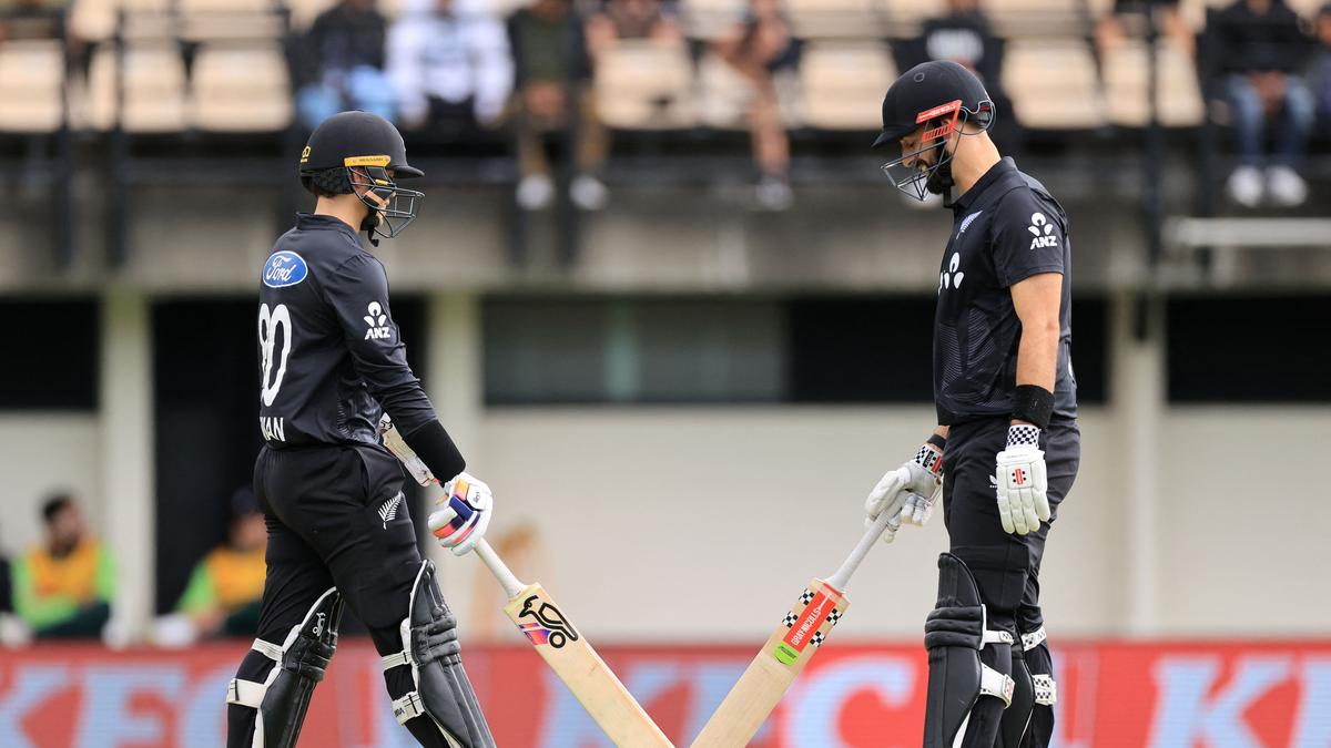 NZ vs PAK, 1st ODI: Chapman-Mitchell partnership helps New Zealand beat Pakistan by 73 runs – The Headlines