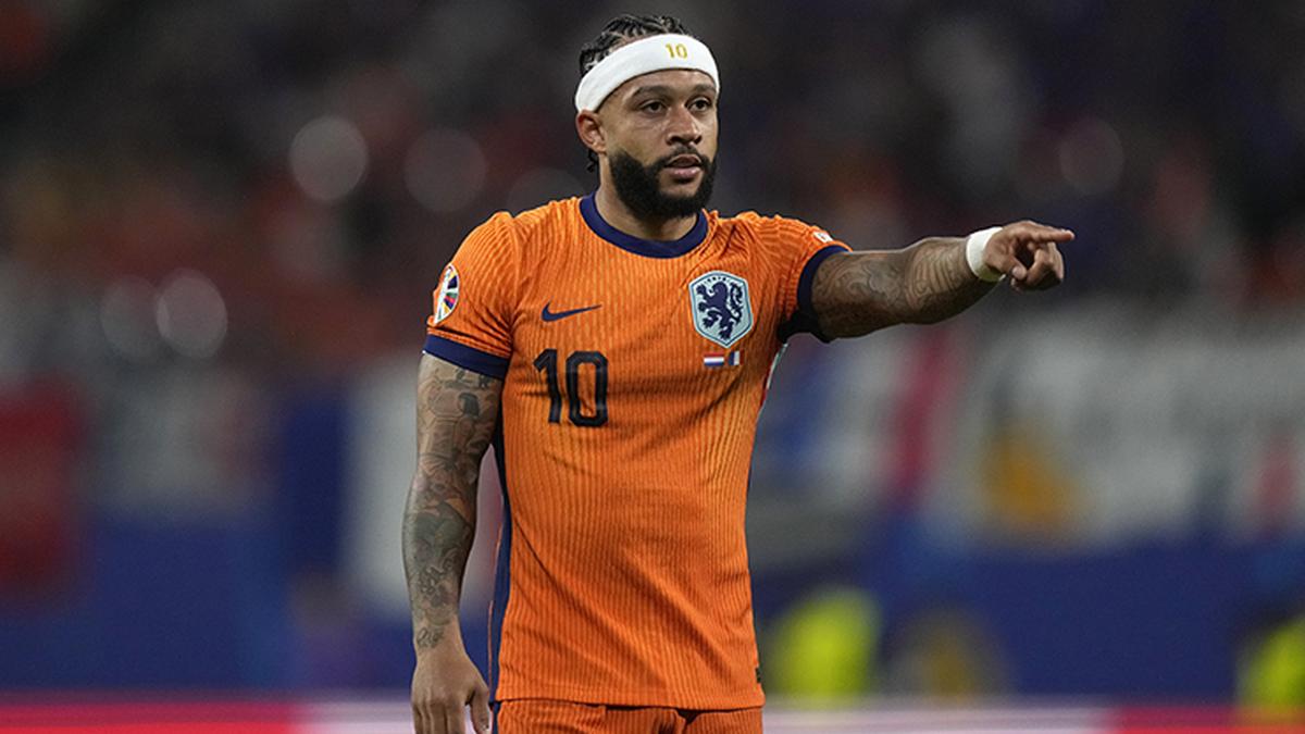 UEFA Nations League Quarterfinal: Depay back in squad as Netherlands prepares to take on Spain – The Headlines