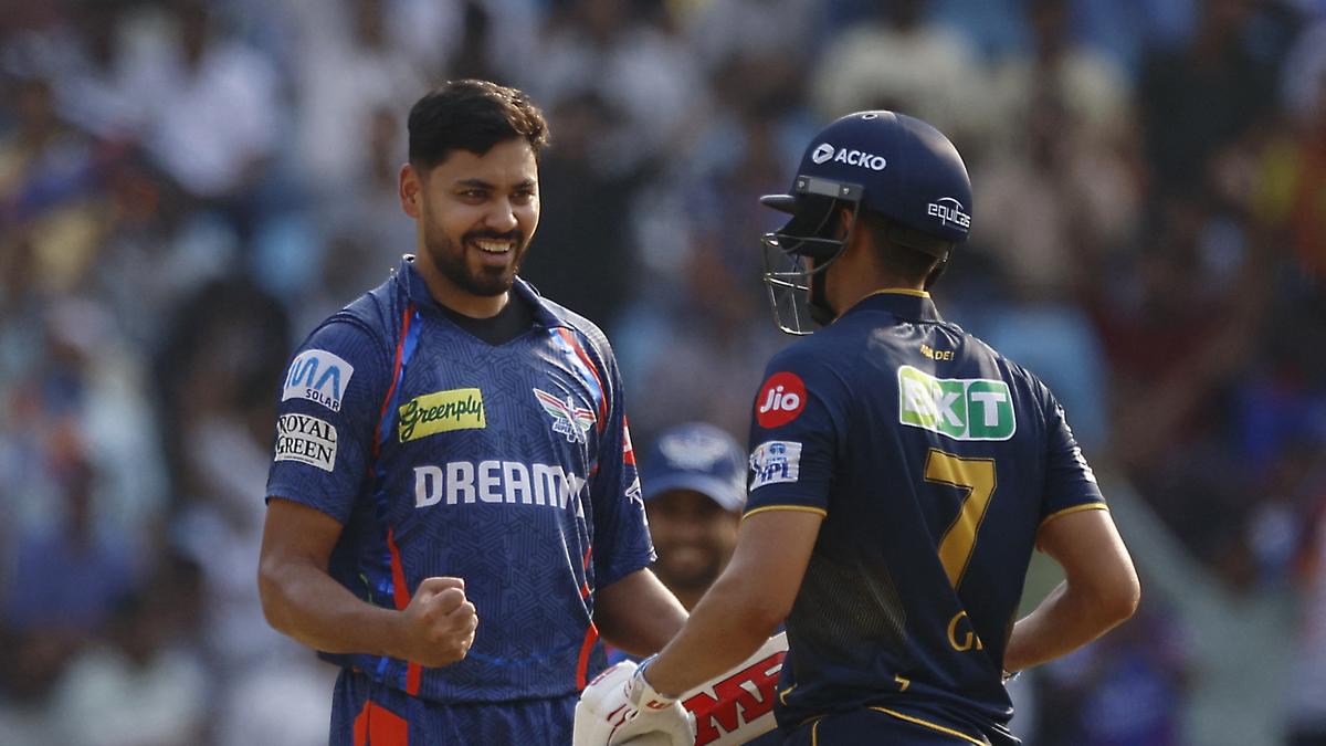 IPL 2025 — Slower pitches, smarter plans: How bowlers are owning overs 11-20 in the first innings – The Headlines