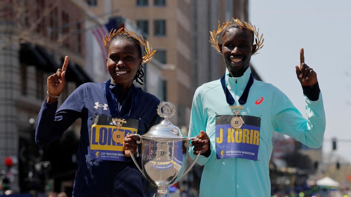 Korir wins Boston Marathon 2025 after early tumble, Lokedi denies Obiri ‘three-peat’ – The Headlines