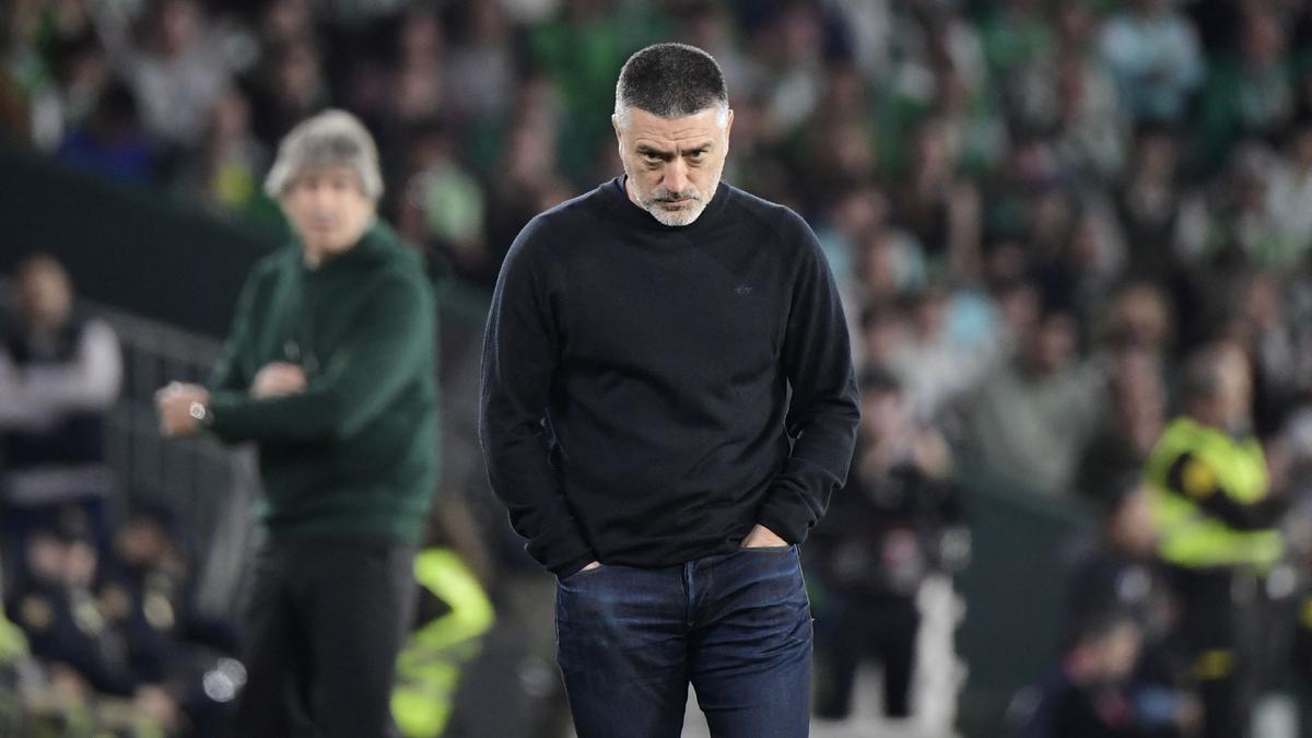La Liga 2024-25: Struggling Sevilla sacks coach Garcia Pimienta – The Headlines