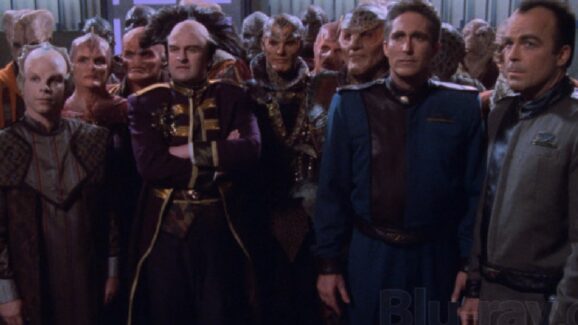 The Best Character Pairing In Babylon 5 Proves Why It's The Greatest Sci-Fi Show Of The 90s