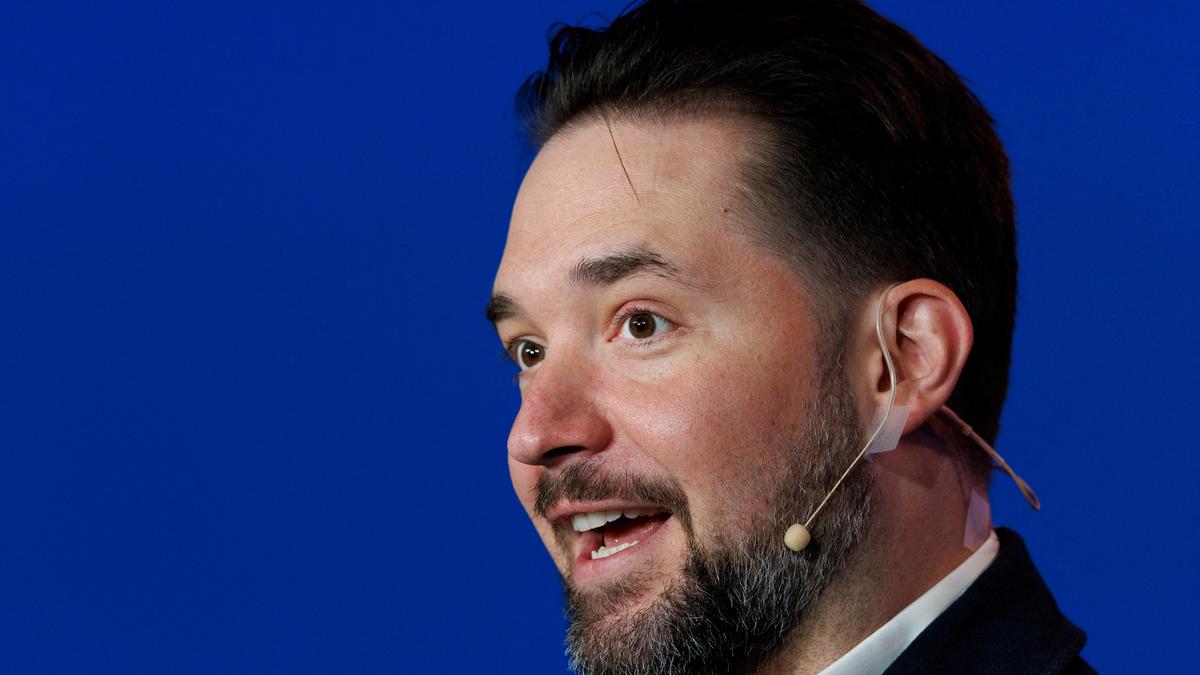 Reddit co-founder Alexis Ohanian buys stake in Chelsea’s women’s football team – The Headlines