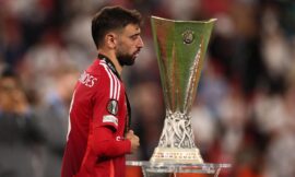 Bruno Fernandes offers to leave Man Utd to help club rebuild – The Headlines