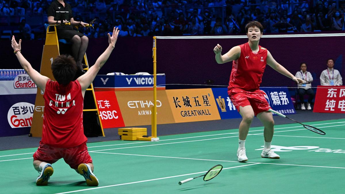 China beats South Korea to clinch record-extending 14th Sudirman Cup title – The Headlines