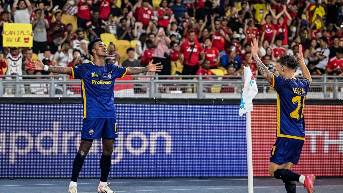 Who is Maung Maung Lwin, the ASEAN All-Stars player who scored against Manchester United? – The Headlines