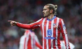 Antoine Griezmann signs contract extension at Atletico Madrid – The Headlines