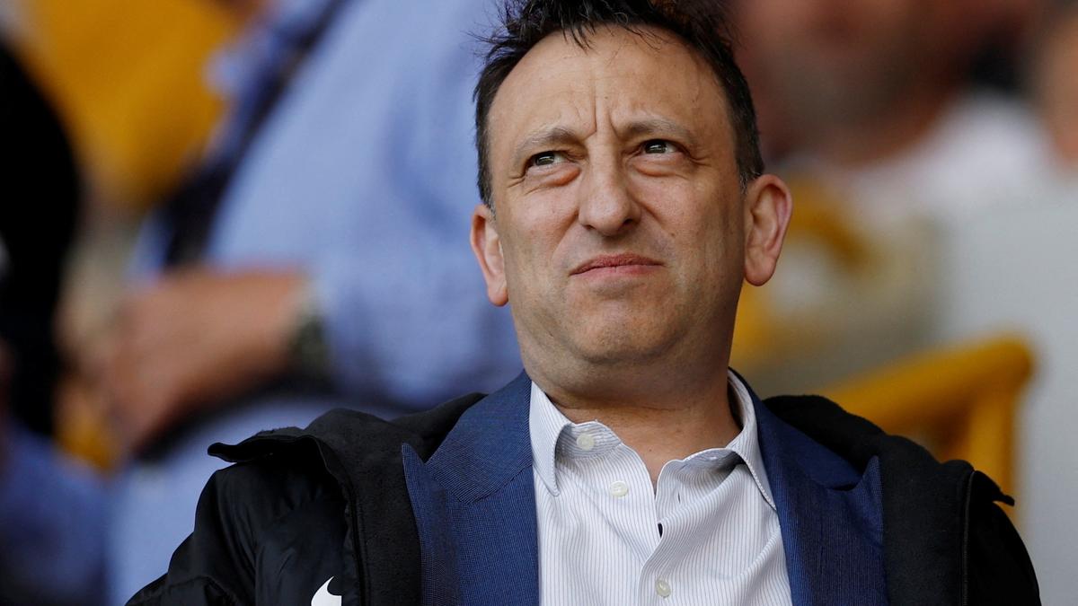 Billionaire Brighton owner Tony Bloom buys stake in Scottish club Hearts – The Headlines