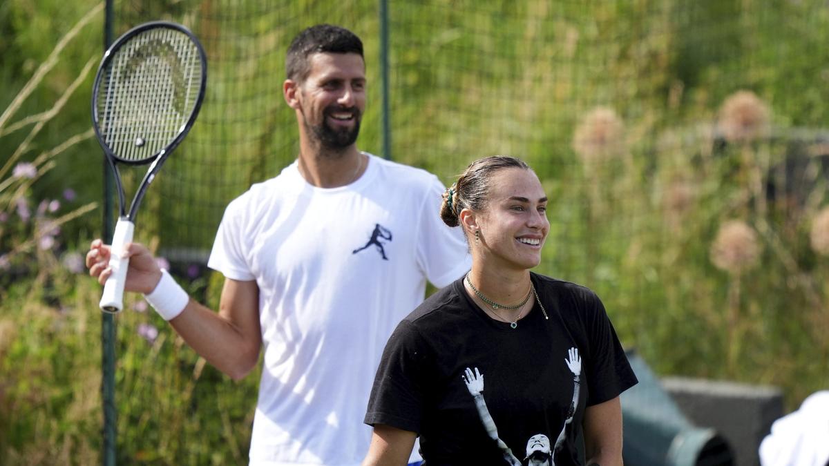 Djokovic gatecrashes Sabalenka press conference, gives advice before Wimbledon 2025 – The Headlines