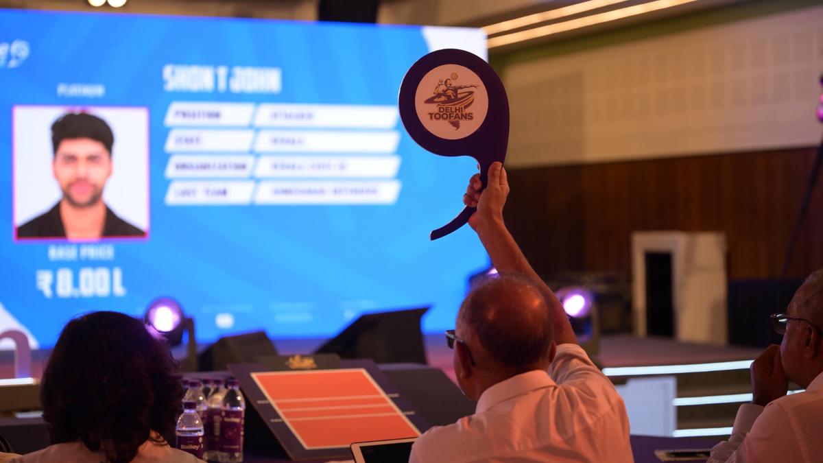 PVL 2025 auction: Jerome Vinith, Shameemudheen among top buys – The Headlines