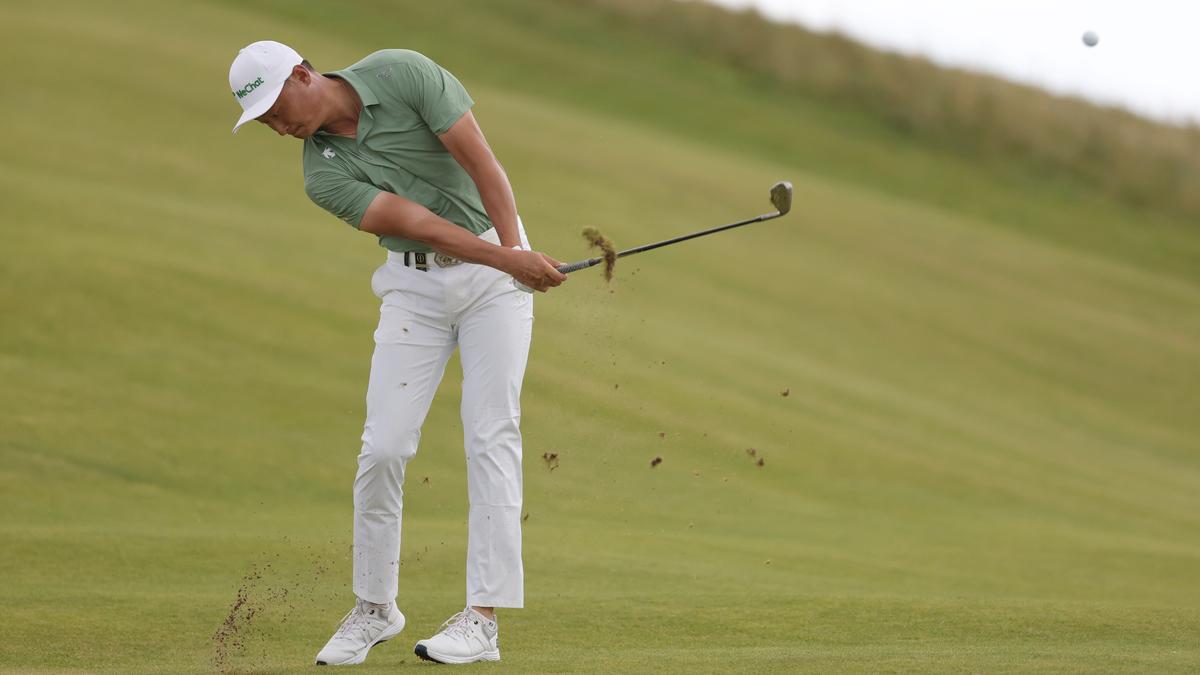 The Open 2025, Round 2: Li, Harman lead as McIlroy hangs on at Portrush – The Headlines