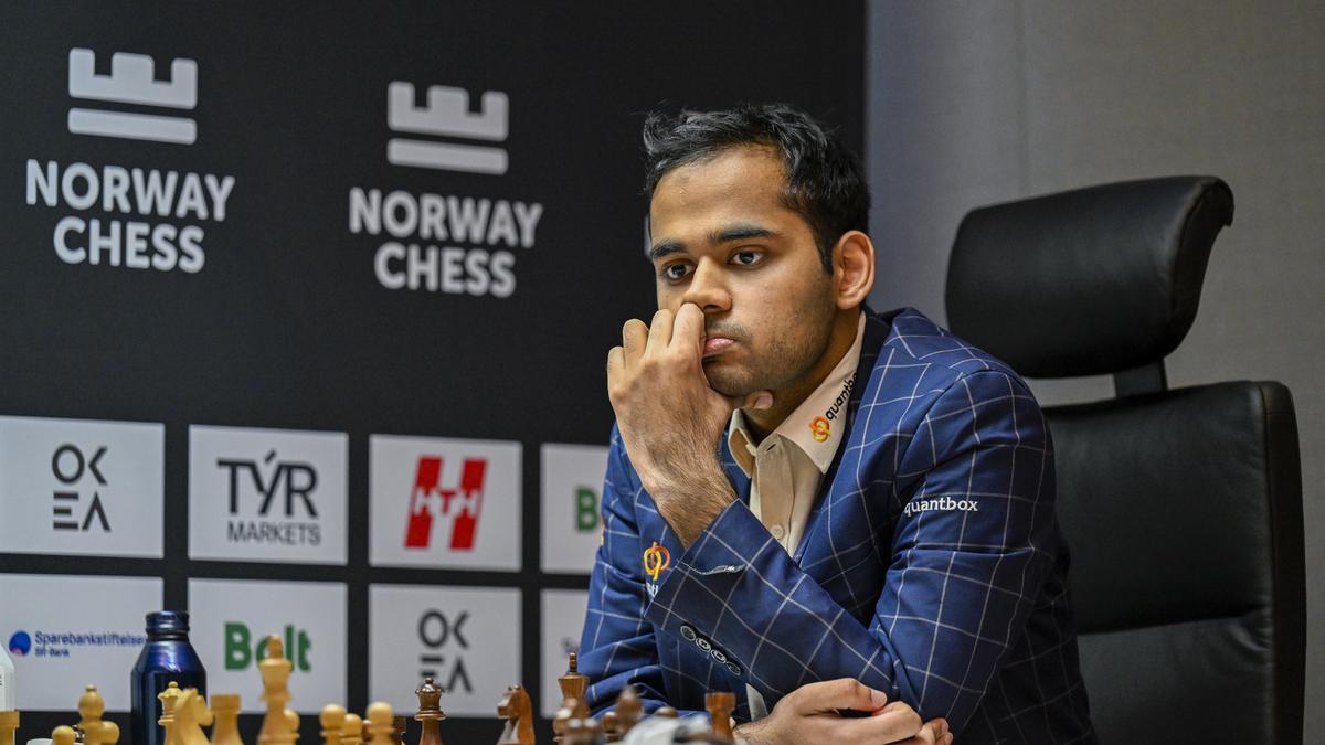 Freestyle Chess Grand Slam 2025: Arjun, Praggnanandhaa finish sixth and seventh, respectively; Aronian wins title – The Headlines Freestyle Chess Grand Slam 2025: Arjun, Praggnanandhaa finish sixth and seventh, respectively; Aronian wins title – The Headlines