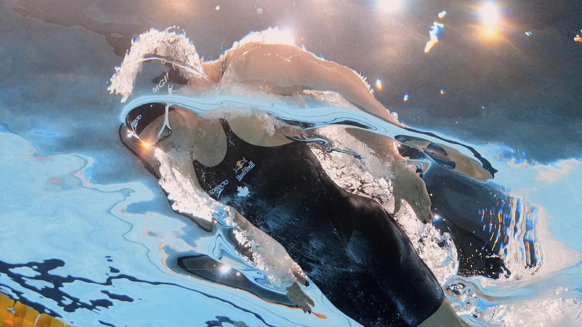 Summer McIntosh of Canada makes it two gold medals in two days at the World Swimming Championships – The Headlines