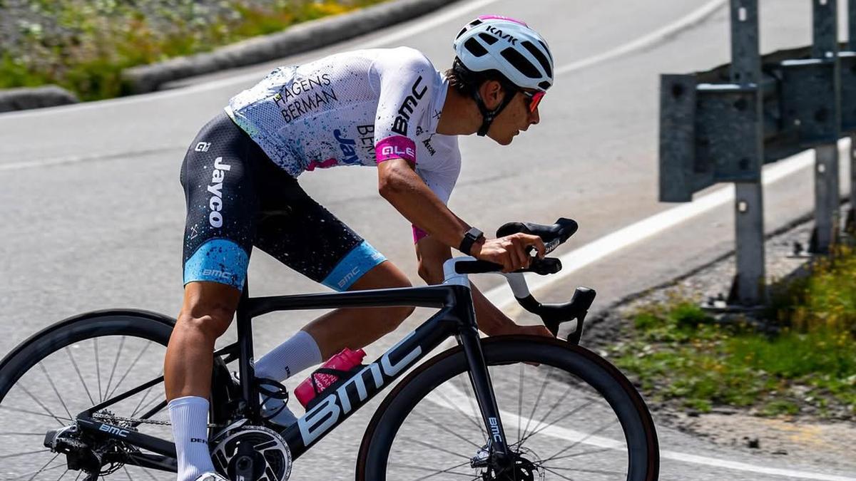 Italian cyclist Privitera dies aged 19 after fall – The Headlines