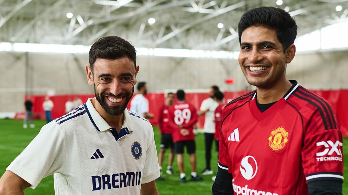 Indian cricket team meets Manchester United – The Headlines