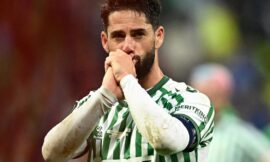 Spain and Real Betis midfielder Isco suffers fractured leg – The Headlines