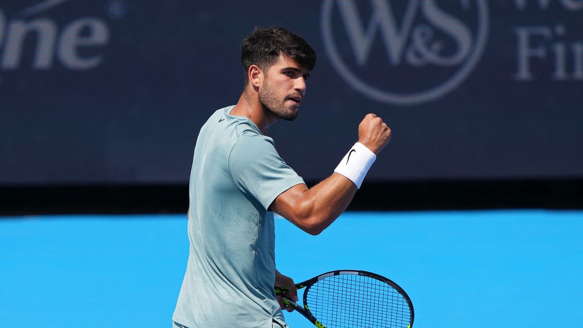 Cincinnati Open 2025: Alcaraz fights past Rublev into semis; Zverev beats Shelton – The Headlines