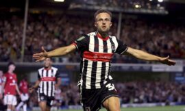 When was the last time Grimsby Town won against Manchester United? – The Headlines