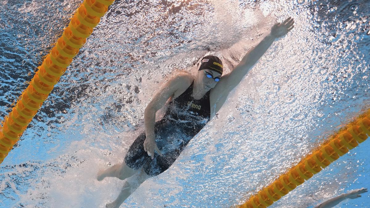 World Swimming Championships 2025: Five different countries take gold medals on a wide-open Day 6 – The Headlines