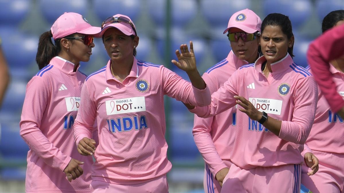 India women fined for slow over-rate in third ODI against Australia – The Headlines India women fined for slow over-rate in third ODI against Australia – The Headlines