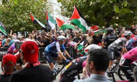 Spanish minister says Israeli cycling team should be expelled from Vuelta after protest – The Headlines