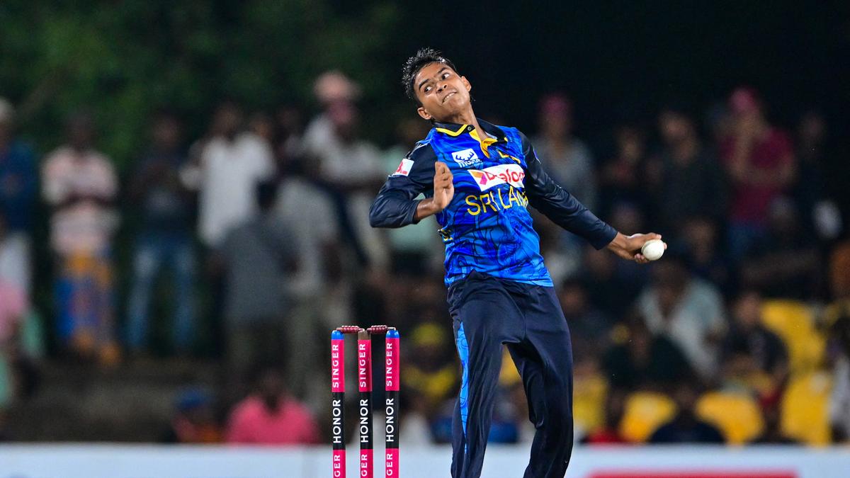 SL vs BAN, Asia Cup 2025: Moment of silence held for Dunith Wellalage’s father ahead of Super 4s tie – The Headlines SL vs BAN, Asia Cup 2025: Moment of silence held for Dunith Wellalage’s father ahead of Super 4s tie – The Headlines