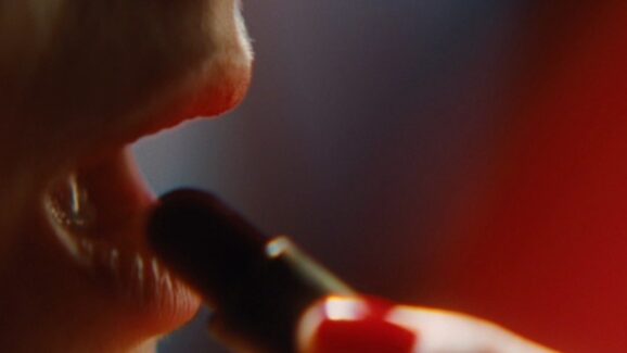 Quentin Tarantino’s Self-Proclaimed Masterpiece Is Equal Parts Offensive And Hilarious On Netflix – The Headlines