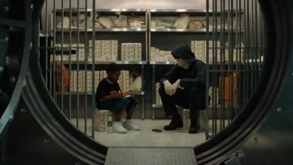 The Ultimate Heist Thriller Just Dropped On Netflix – The Headlines