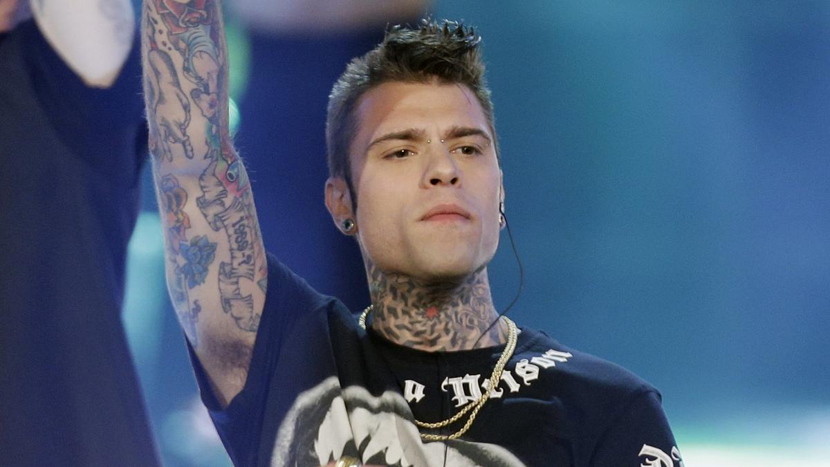 Italian rapper Fedez apologises for posting lyrics saying Jannik Sinner speaks with “Adolf Hitler’s accent” – The Headlines