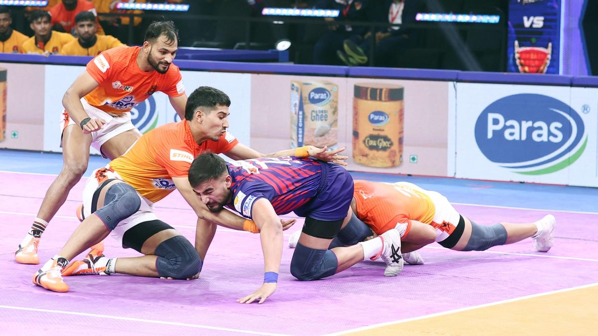 PKL 2025: Ashu’s Golden Raid seals win for Dabang Delhi against Puneri Paltan; Telugu Titans beats Jaipur Pink Panthers to open account – The Headlines
