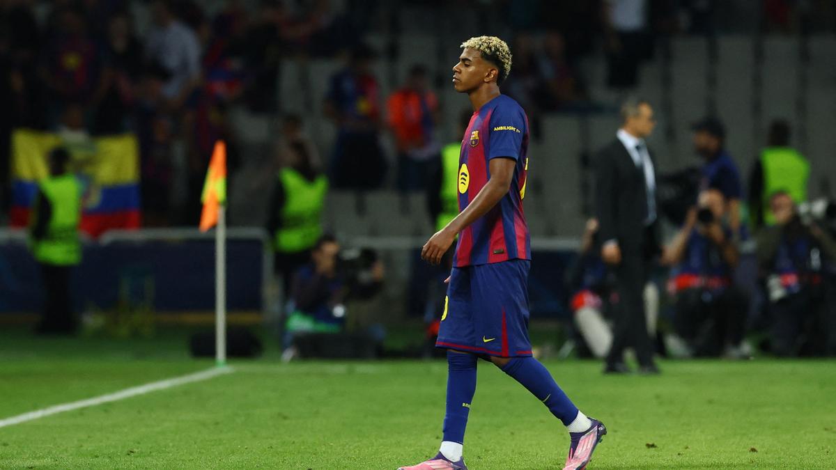 Barcelona forward Lamine Yamal out for 2-3 weeks, set to miss Sevilla match in La Liga – The Headlines