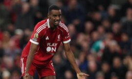 Isak sustains groin injury to extend his tough start to Liverpool career after British-record move – The Headlines