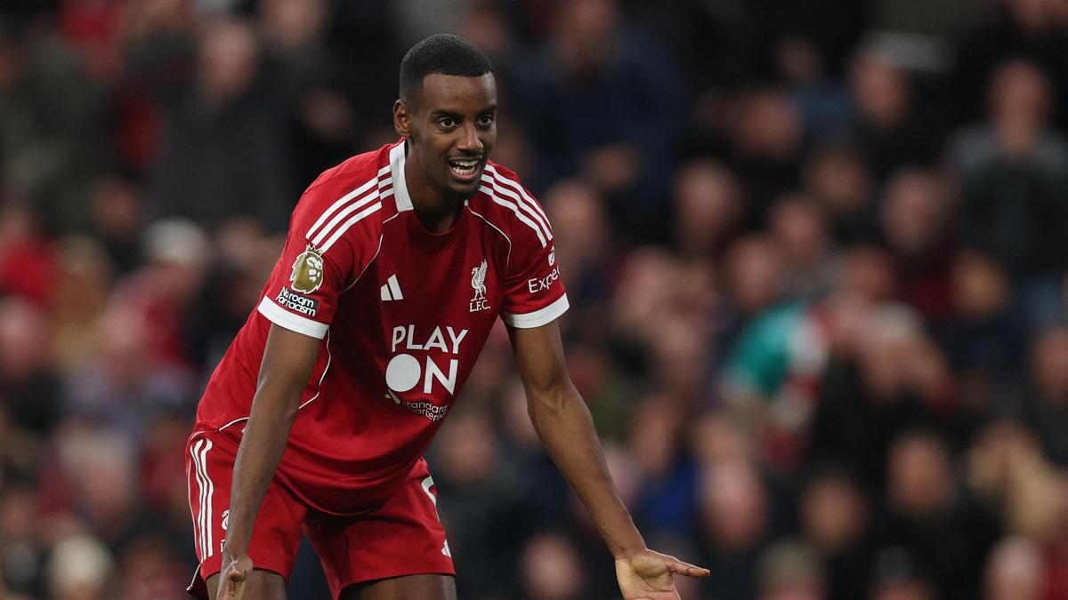 Isak sustains groin injury to extend his tough start to Liverpool career after British-record move – The Headlines