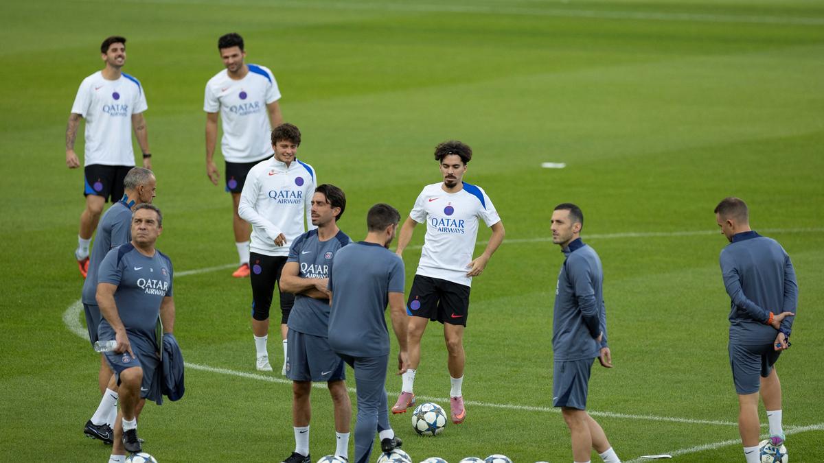 Barcelona vs PSG LIVE streaming info: When, where to watch UEFA Champions League 2025-26 match? Predicted XI – The Headlines