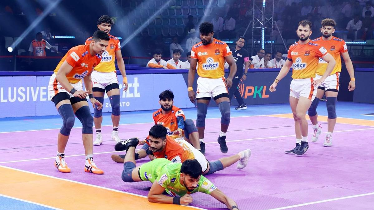 Watch PKL 2025 Highlights: Puneri Paltan takes tiebreak revenge against Dabang Delhi K.C., Bengaluru Bulls strengthens qualification chances with crucial win – The Headlines