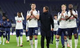 Premier League: Van de Ven, Spence apologise as Frank defends Spurs ‘foundation’ – The Headlines