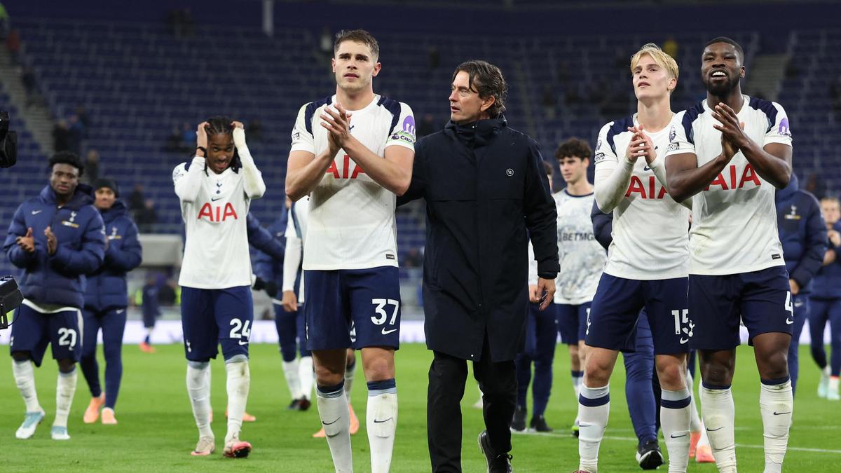 Premier League: Van de Ven, Spence apologise as Frank defends Spurs ‘foundation’ – The Headlines