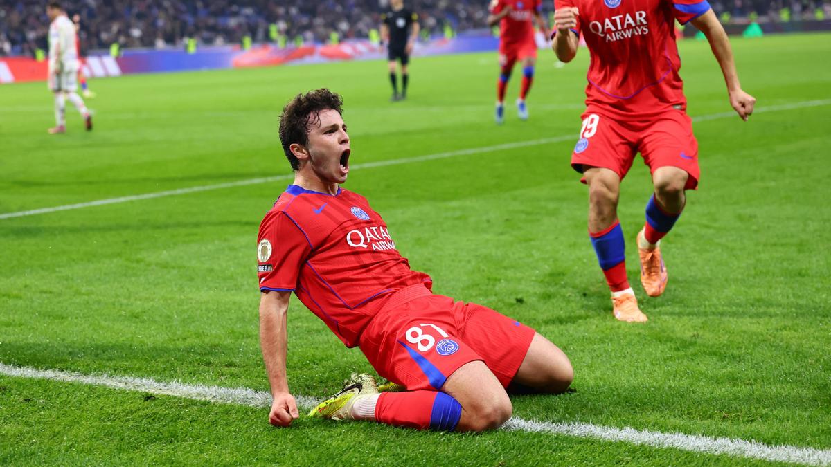 Ligue 1 2025-26: Neves scores in stoppage time as PSG beats Lyon to stay top – The Headlines