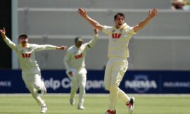 AUS vs ENG, 3rd Test Live Score: Australia 371 all out, England top order perishes early on Day 2 – The Headlines