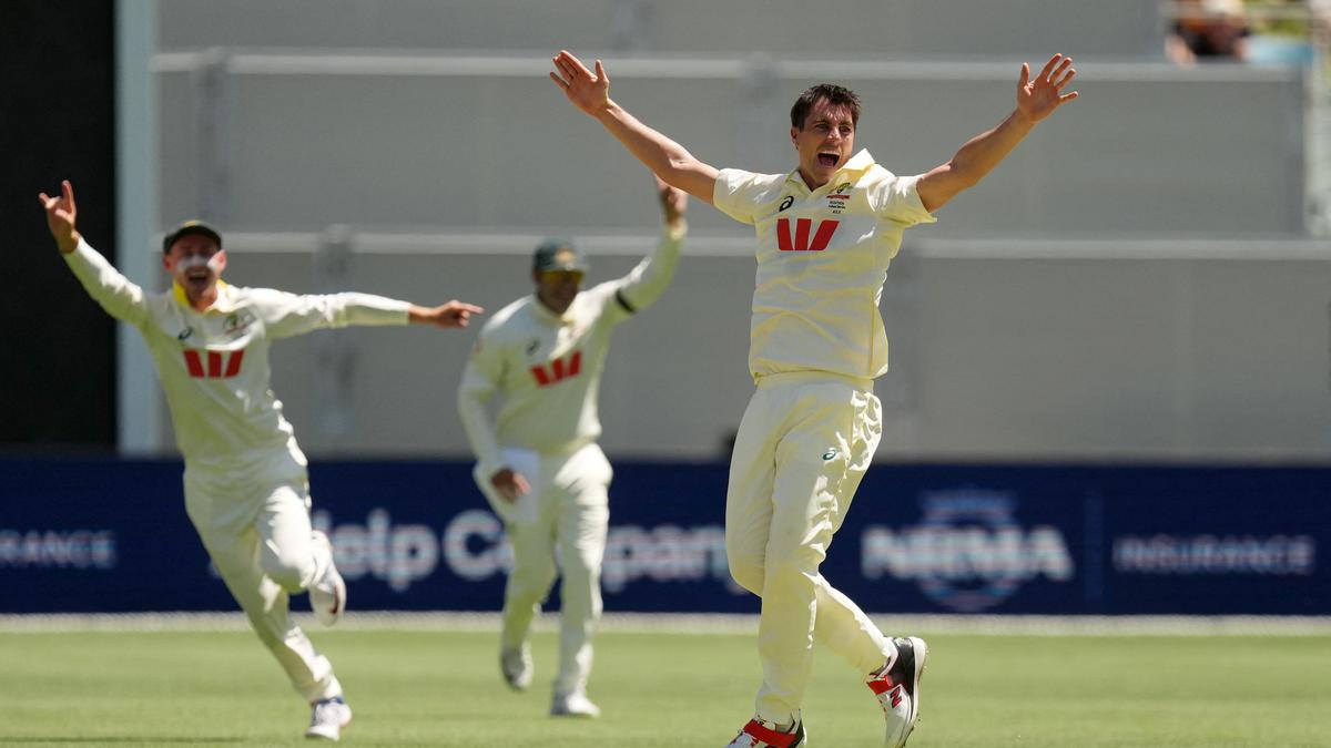 AUS vs ENG, 3rd Test Live Score: Australia 371 all out, England top order perishes early on Day 2 – The Headlines