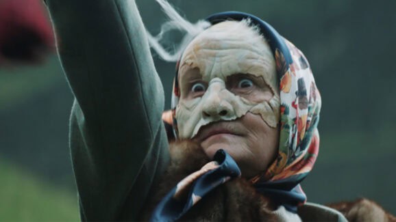 Hilariously Weird British Comedy Thriller Delivers Perfect Demented Punchlines – The Headlines